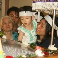 Tin tức trong ngày - Lexus cán 2 người: Xé lòng ngày cuối năm