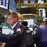 Phố Wall mất điểm phiên thứ ba liên tiếp