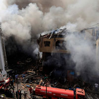 Tin tức trong ngày - Nigeria: Nổ kho pháo hoa, 10 tòa nhà đổ sập