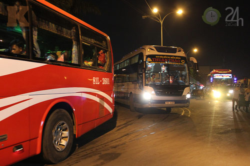 Ùn ùn về quê đón năm mới - 6