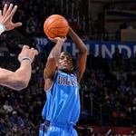 Thể thao - NBA: Siêu phẩm từ vạch 3 điểm