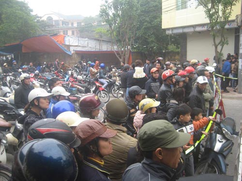 Hình ảnh nóng từ hiện trường vụ nổ xe máy - 9