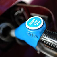 Thị trường - Tiêu dùng - Tuần này, giá xăng dầu quốc tế tăng mạnh