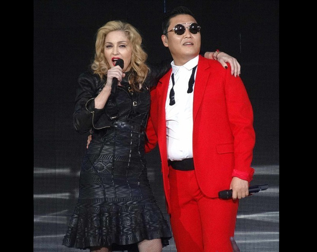 Cùng Madonna, Psy đã có một màn biểu diễn ấn tượng trong liveshow của diva này.