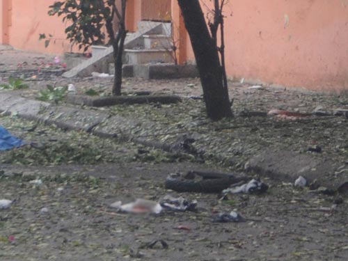 Hình ảnh nóng từ hiện trường vụ nổ xe máy - 3