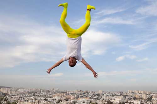 Người "bay" lơ lửng giữa trời - 8