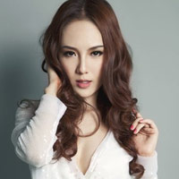Bí quyết làm đẹp - 7 mẹo trị tóc rụng do thời tiết