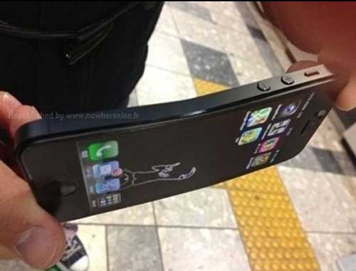 iPhone 5 dễ dàng bị uốn cong - 2