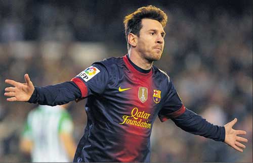 Vượt mặt CR7, Messi hay nhất TBN 2012 - 1