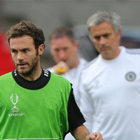 Bóng đá - Steaua–Chelsea: Mourinho cần Mata