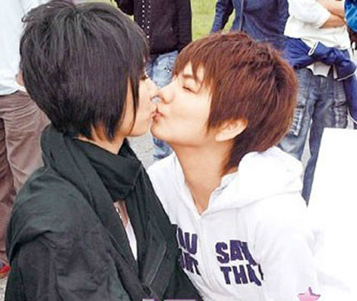 Bỏng rẫy nụ hôn đồng giới sao Hoa ngữ - 14