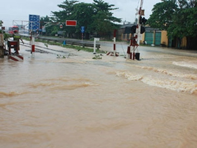 Huỷ toàn bộ chuyến tàu từ HN vào Nam - 1