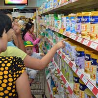 Thị trường - Tiêu dùng - Giá sữa vẫn... bất kham