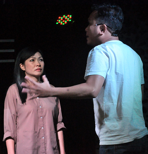 Phương Thanh thử "ngất" trong tay Quang Lê - 12