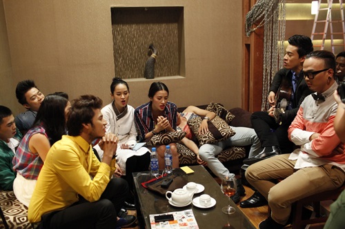 Lam Trường đệm guitar hát lại hit cũ - 2