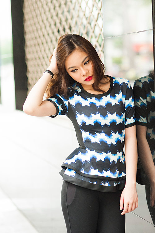 “Tình cũ Hà Dũng” kín đáo gợi cảm - 14