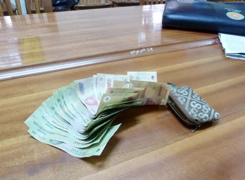 Bắt tên cướp ví gắn trên chìa khóa xe máy - 2