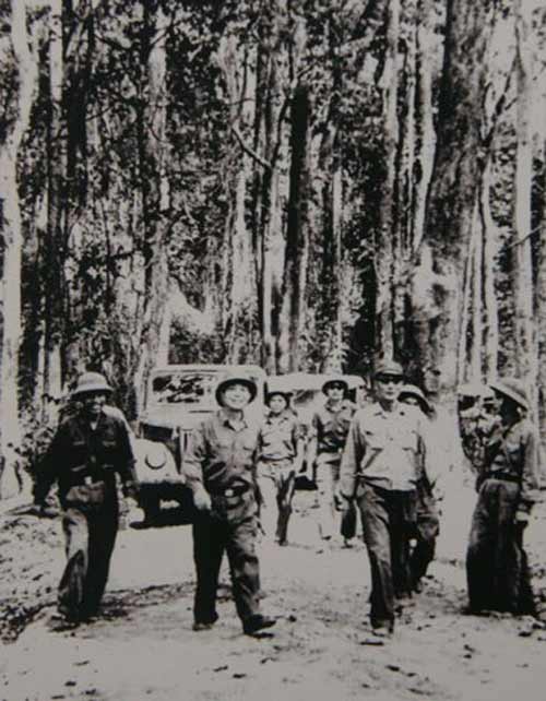 dai tuong vo nguyen giap tu tran  dai tuong vo nguyen giap qua doi  tin nhanh  tin tuc