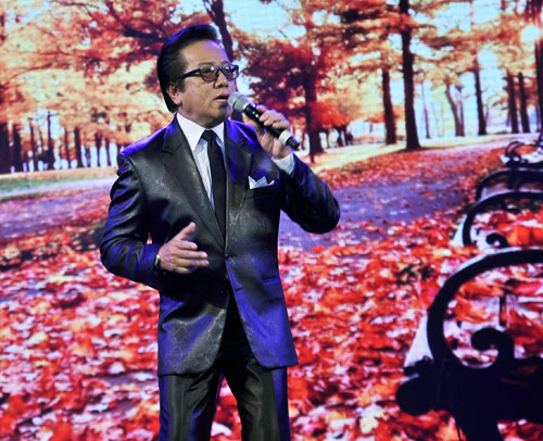 Phương Thanh nức nở bên Quang Lê - 15