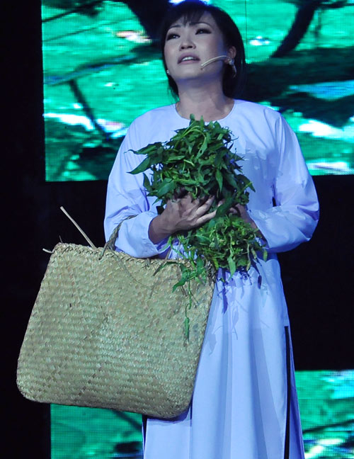 Phương Thanh nức nở bên Quang Lê - 3