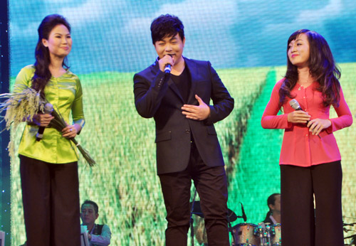 Phương Thanh nức nở bên Quang Lê - 13