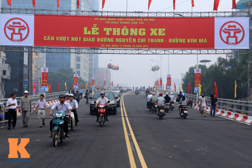 Thông xe cầu dầm thép lớn nhất Việt Nam - 5