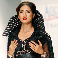 Người mẫu - Hoa hậu - Catwalk Việt mất giá vì ý tưởng độc-hại!