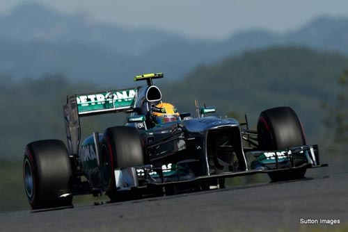 F1- Chạy thử Korean GP: Ngày của Mercedes và Redbull - 1