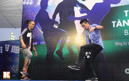 Trầm trồ với cao thủ “Thử thách tâng bóng” - 4