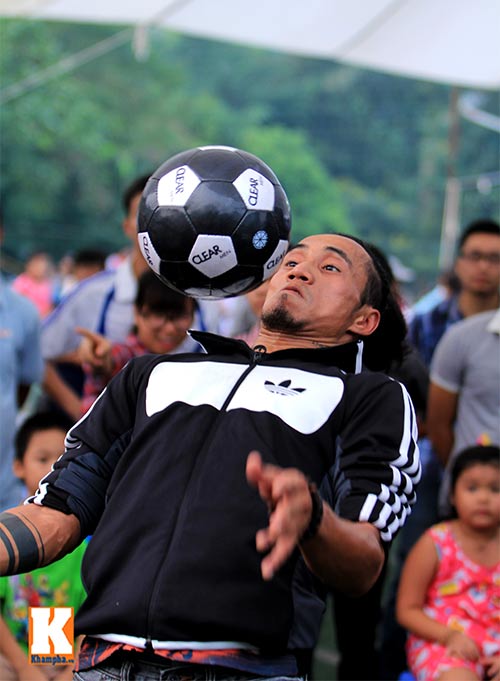 Cuối tuần nóng với Thử thách tâng bóng 24H - 2