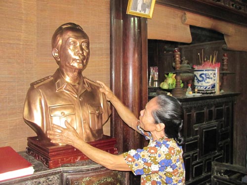 Xúc động vì Đại tướng yên nghỉ tại quê - 1