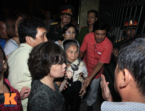 Rơi lệ vì không được vào thắp hương Tướng Giáp - 7