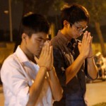 Tin tức trong ngày - Nhà Đại tướng mở cửa cho dân vào thắp hương