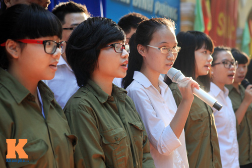 Học sinh Thủ đô tái hiện trận Điện Biên Phủ - 14