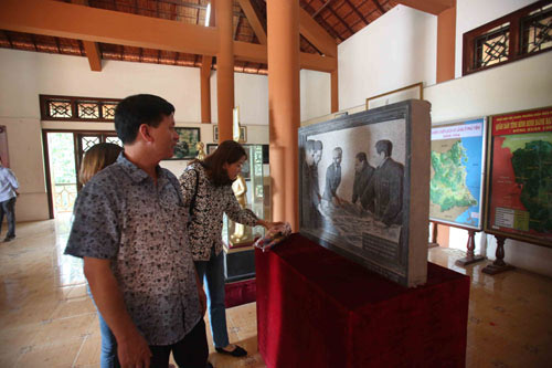 Lập ban thờ Đại tướng trên cứ điểm Điện Biên Phủ - 6