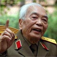 Tin tức trong ngày - Lập ban thờ Đại tướng trên cứ điểm Điện Biên Phủ