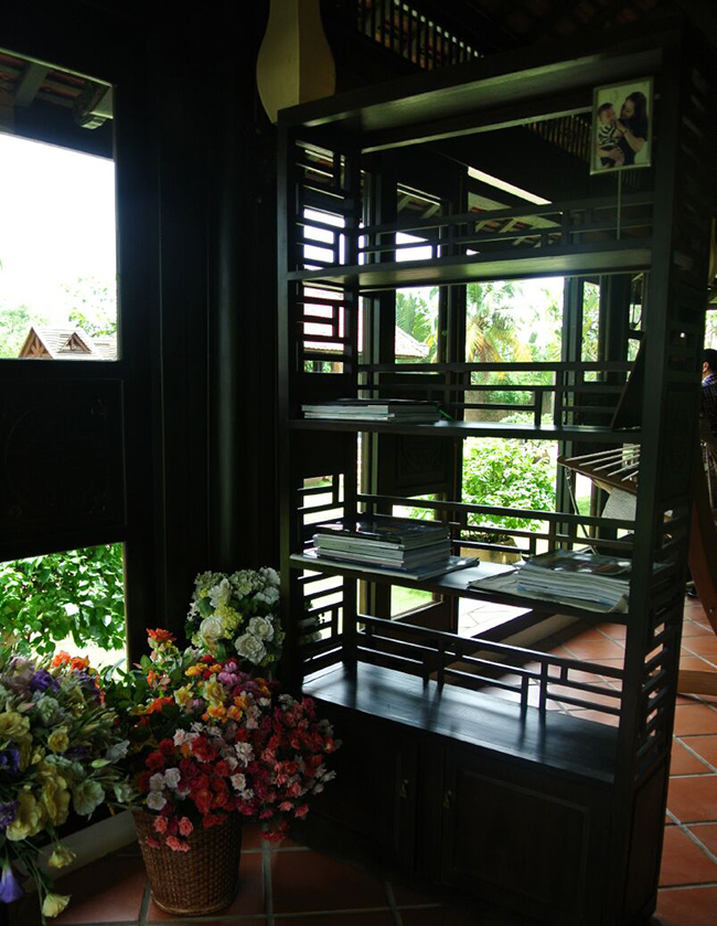 Tổ ấm của Thu Hương tọa lạc tại quận 9, được thiết kế với một không gian phảng phất hồn quê  nhưng nội thất lại rất tiện nghi và hiện đại.
