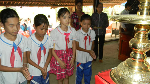 Người Quảng Bình nghiêng mình trước di ảnh Tướng Giáp - 3