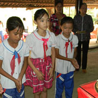 Tin tức trong ngày - Người Quảng Bình nghẹn ngào viếng Đại tướng