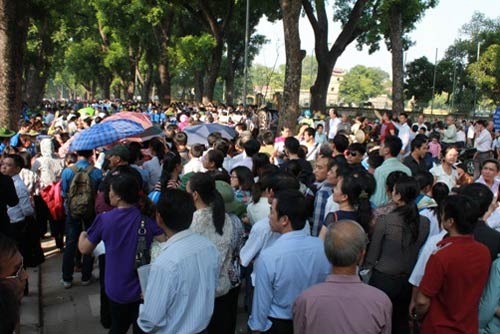 Kéo dài thời gian viếng Đại tướng ở nhà riêng - 9