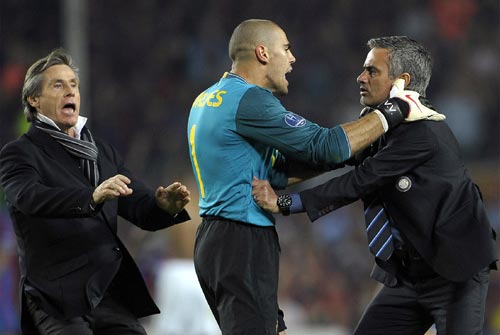 Nếu Valdes trở thành học trò của Mourinho - 2