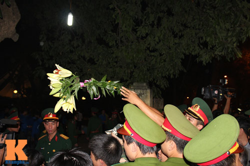 Nước mắt trong ngày cuối viếng Đại tướng - 14