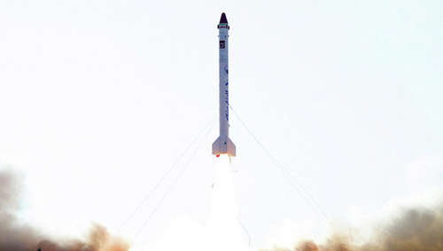 Iran sắp phóng 3 vệ tinh nội địa - 1