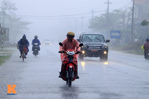 Trời Quảng Bình “đổ lệ” trước ngày Quốc tang - 3