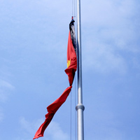 Tin tức trong ngày - Chính thức treo cờ rủ để tang Đại tướng