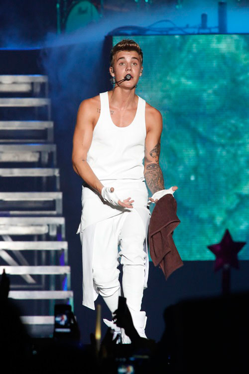 “Chộp” sao Hàn đi bar cùng Justin Bieber - 17