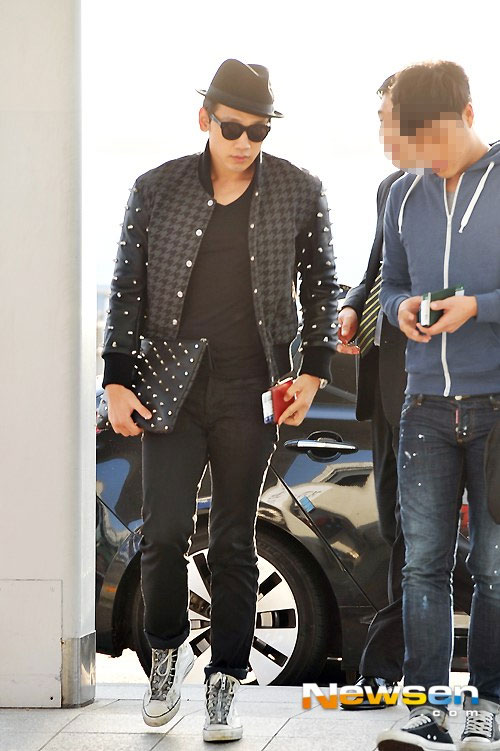 Bi Rain đính gai nhọn đầy người - 2