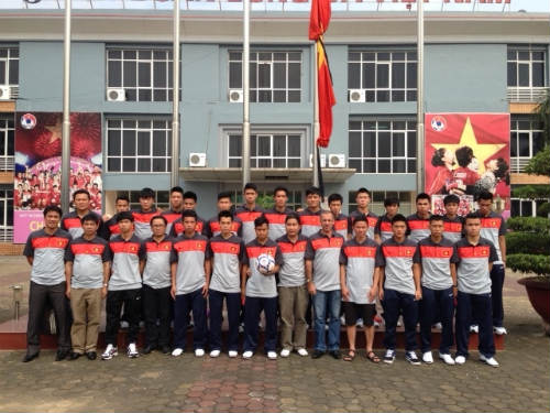 U19 VN vinh dự nhận Huy hiệu Đại tướng - 2