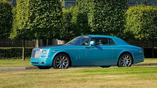 Rolls-Royce Phantom tuyệt đẹp với màu xanh Ả-Rập - 1