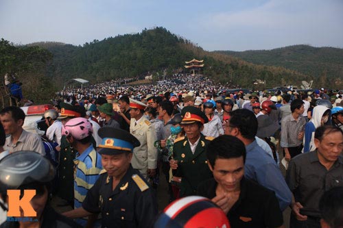 Đường đến Vũng Chùa: Người, xe kẹt cứng - 6